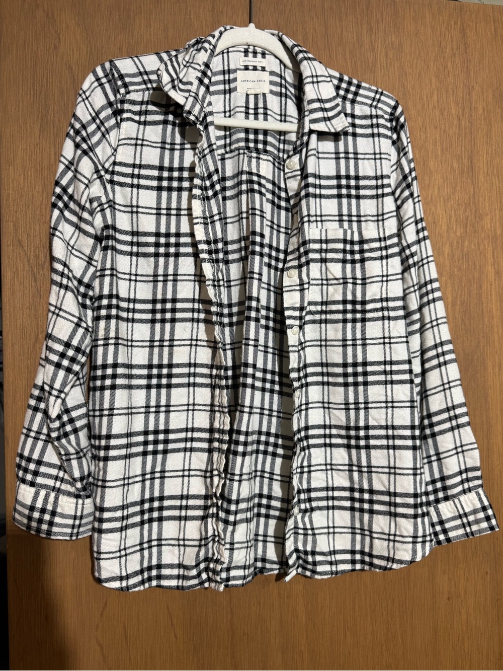 American Eagle Outfitters Black & White Plaid Button-Up Jacket